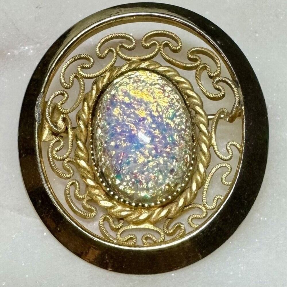 Vintage Fiery Pink Opal Foil Glass Rhinestone Gold Tone Filigree Brooch Pin